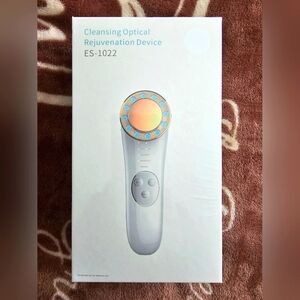 Rejuvenating Facial LED Device